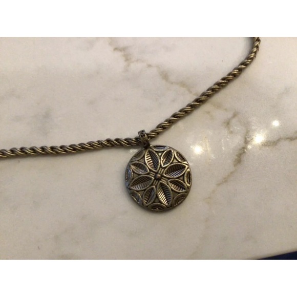 Vintage MONET Large Textured Filigree Gold Tone Flower Pendant Rope Necklace - Picture 2 of 7